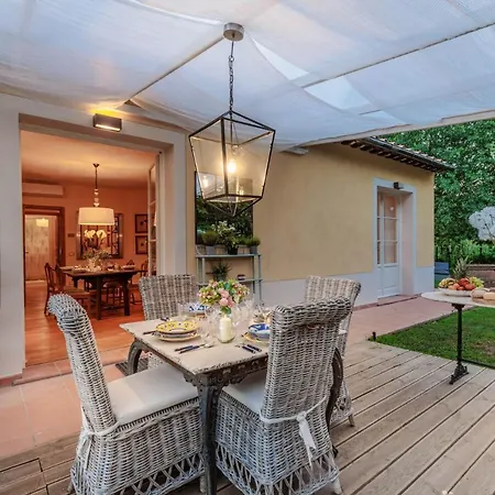 Bassotta, A Charming Villa *