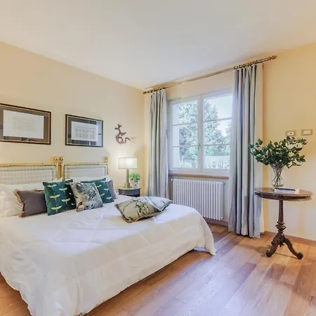 Villa Bassotta, A Charming Lucca